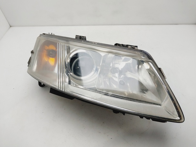 Reflektor prawy 12799350 GM