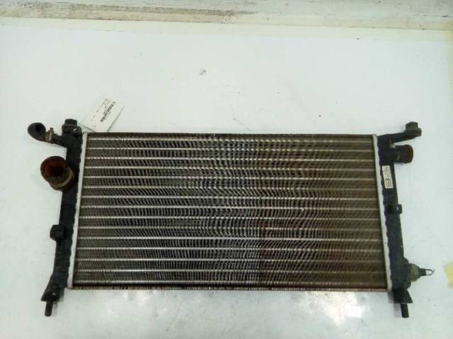 Chłodnica silnika 1300153 OPEL