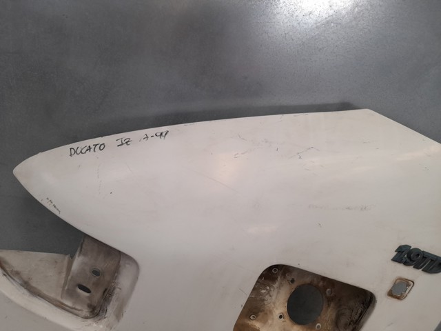 Błotnik przedni lewy 1302270080 FIAT