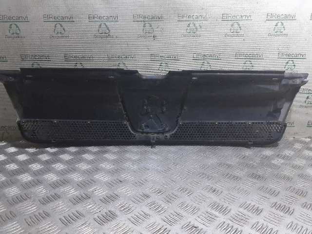Atrapa chłodnicy 1304703070 PEUGEOT