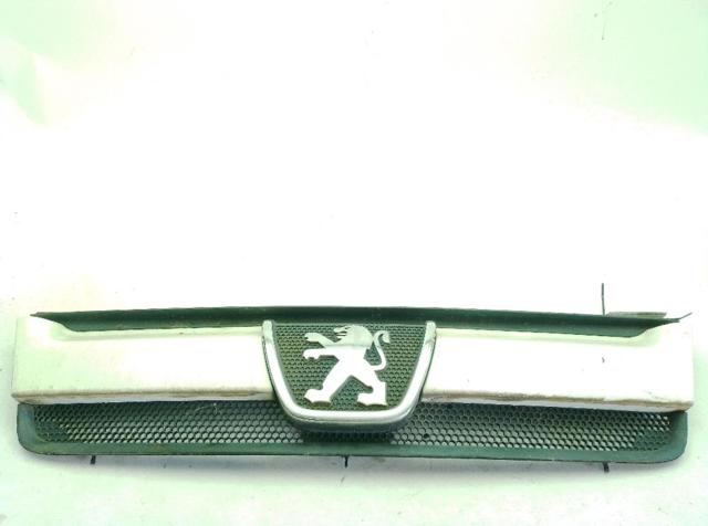 Atrapa chłodnicy 1304703070 PEUGEOT