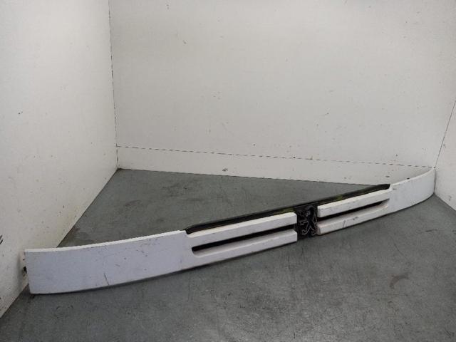 Nakładka dolna reflektorów 1304863080 PEUGEOT