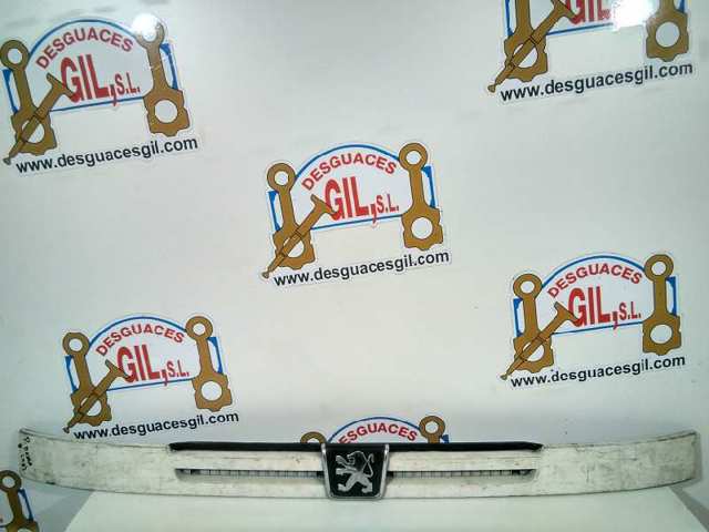 Nakładka dolna reflektorów 1304863080 PEUGEOT