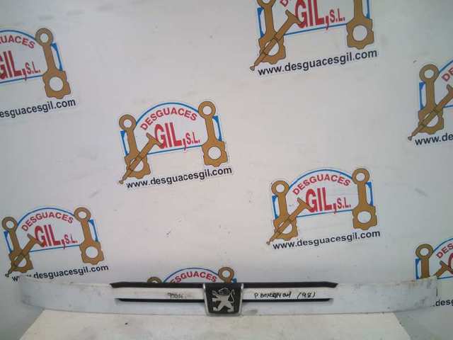 Nakładka dolna reflektorów 1304863080 PEUGEOT