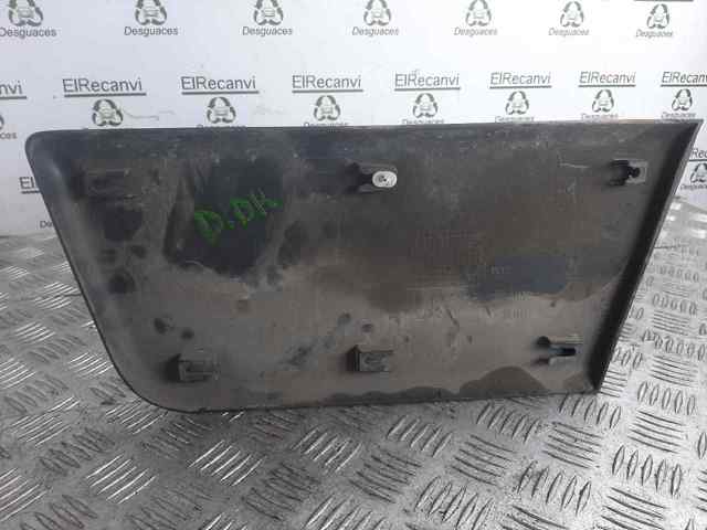 Listwa ochronna drzwi przednich prawych 1305776070 FIAT