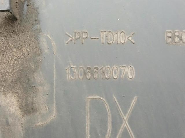 Listwa ochronna błotnika tylnego prawego 1306610070 PEUGEOT