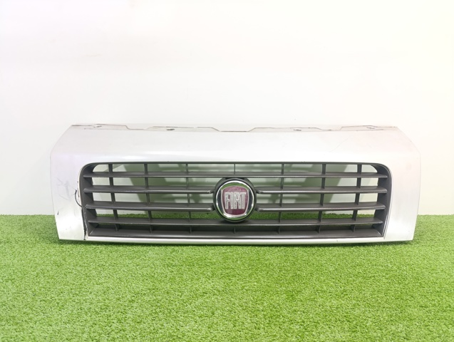 Atrapa chłodnicy 1308067070 FIAT