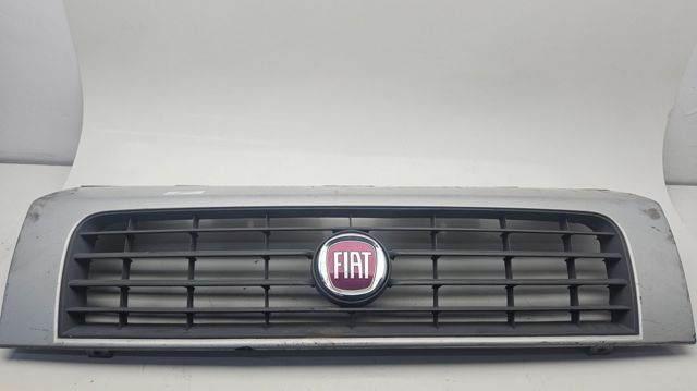 Atrapa chłodnicy 1308067070 FIAT
