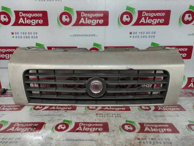 Atrapa chłodnicy 1308067070 FIAT