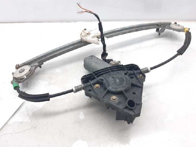 Mechanizm podnoszenia szyby drzwi tylnych prawych 130821778 PEUGEOT