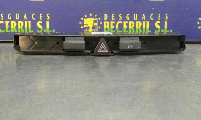 Przycisk włączania światła awaryjnego 13100105 OPEL