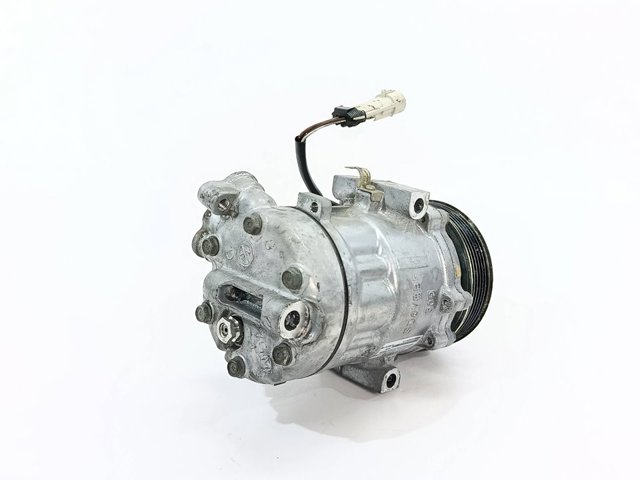 Sprężarka klimatyzacji 13106850 SUZUKI
