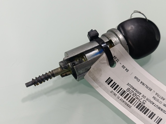 Zamek drzwi przednich lewych do Opel Corsa S93