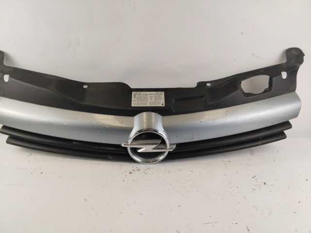 Atrapa chłodnicy 13108463 OPEL