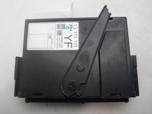 Blok komfortu 13111111 OPEL