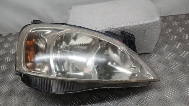 Reflektor prawy 13115007 OPEL