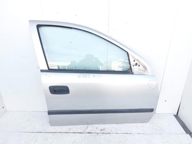 Drzwi przednie prawe 13116452 OPEL