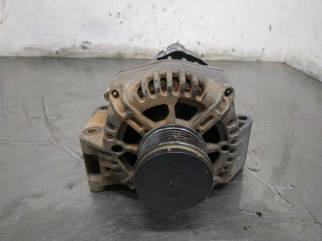 Alternator Opel Corsa