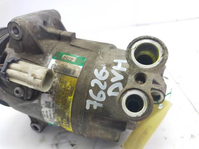 Sprężarka klimatyzacji 13124750 OPEL