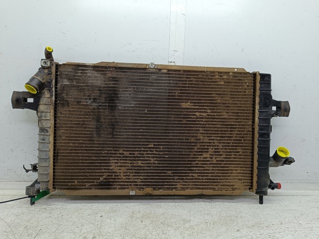 Chłodnica silnika 13128925 OPEL