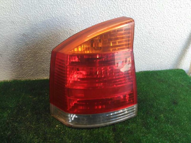 Lampa zespolona tylna lewa 13130643 OPEL