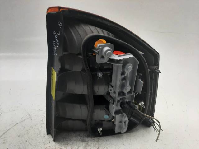 Lampa zespolona tylna lewa 13130643 OPEL