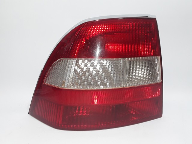 Lampa tylna Opel Vectra