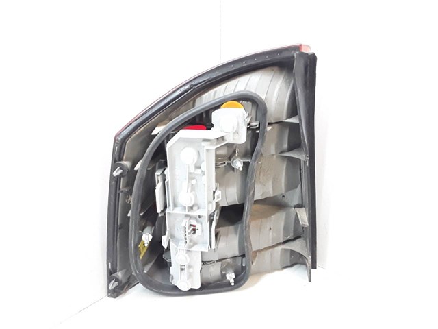 Lampa zespolona tylna prawa 13130644 OPEL