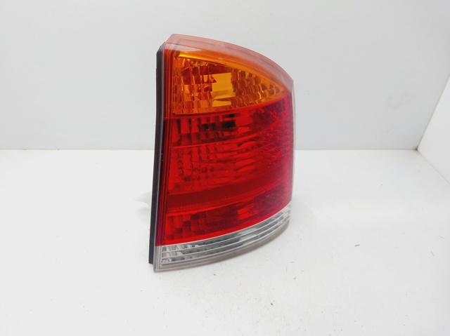 Lampa zespolona tylna prawa 13130644 OPEL
