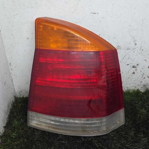 Lampa zespolona tylna prawa 13130644 OPEL