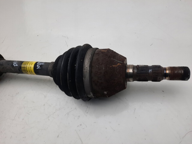 Półoś napędowa przednia lewa 13136379 OPEL