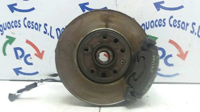Czop (zwrotnica) przedni prawy 13136697 OPEL