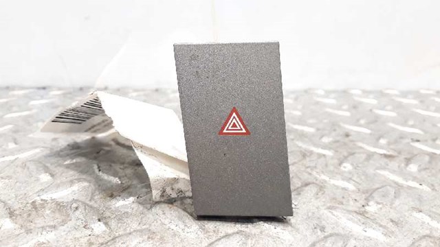 Przycisk włączania światła awaryjnego 13138255 OPEL