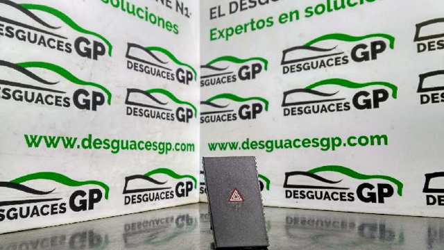 Przycisk włączania światła awaryjnego 13138255 OPEL