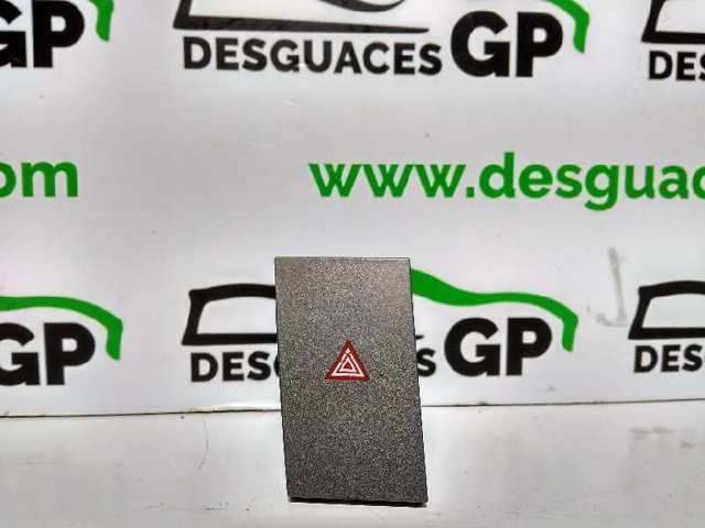 Przycisk włączania światła awaryjnego 13138255 OPEL