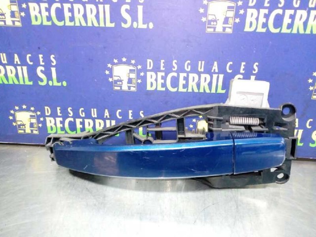 Klamka drzwi przednich zewnętrzna 13142770 OPEL