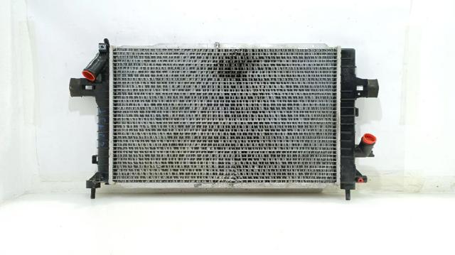 Chłodnica silnika 13143570 OPEL