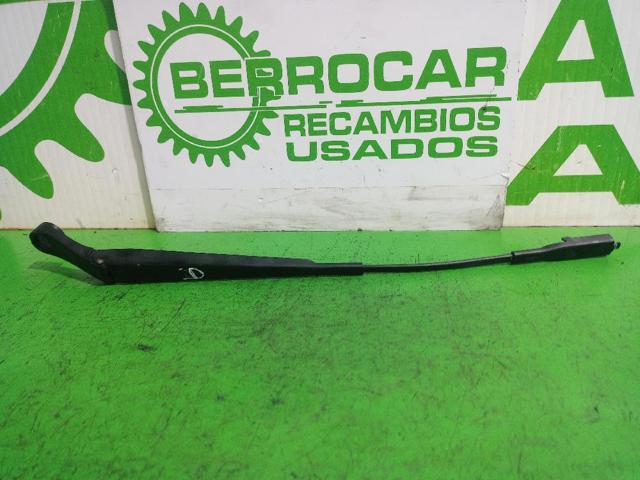 Ramię wycieraczki szyby przedniej 13145564 OPEL