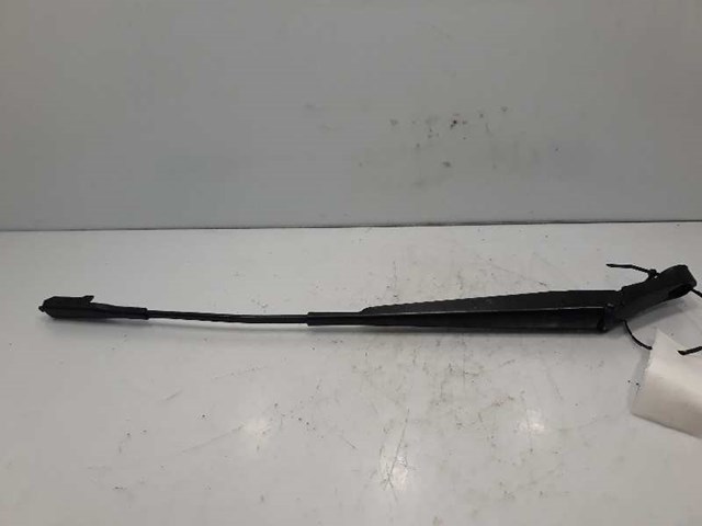 Ramię wycieraczki szyby przedniej 13145564 OPEL