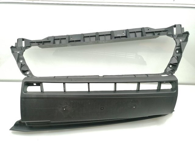 Zderzak przedni, środkowa część 1315077070 FIAT