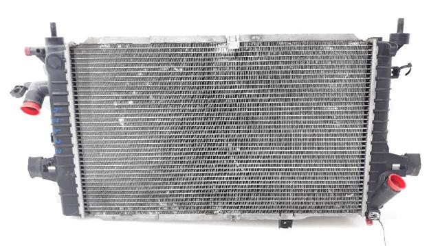 Chłodnica silnika 13152320 OPEL