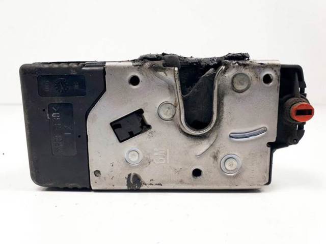 Zamek drzwi tylnych lewych 13154793 OPEL