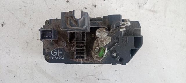 Zamek drzwi tylnych prawych 13154794 OPEL