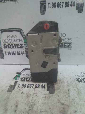 Zamek drzwi tylnych prawych 13154794 OPEL
