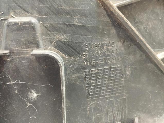 Nadkole błotnika przedniego lewe Opel Vectra