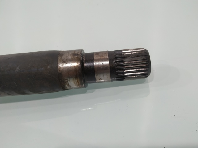 Półoś napędowa przednia prawa 13166589 OPEL