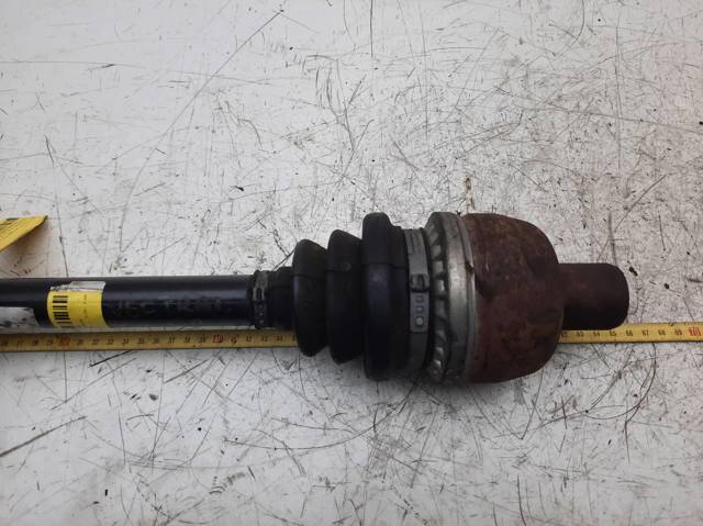 Półoś napędowa przednia 13166590 OPEL
