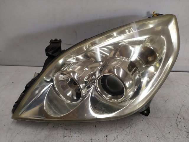Reflektor lewy 13170915 OPEL