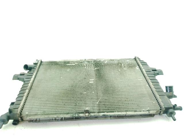 Chłodnica silnika 13171432 OPEL