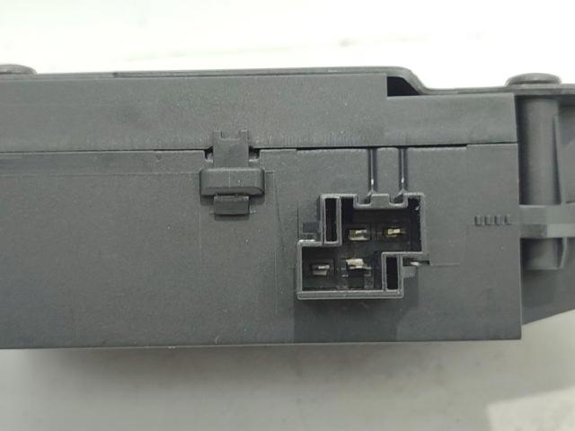 Zamek klapy bagażnika (3/5 drzwi tylnych) Opel Vectra